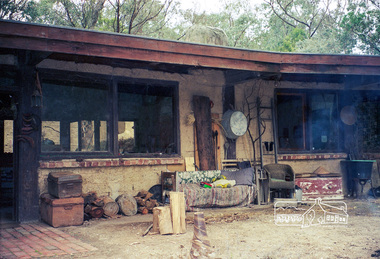 Photograph, Gayle Blackwood, Boomerang House, Laughing Waters Road, Eltham