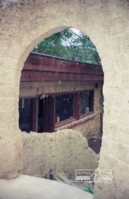 Photograph, Gayle Blackwood, Boomerang House, Laughing Waters Road, Eltham