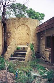 Photograph, Gayle Blackwood, Boomerang House, Laughing Waters Road, Eltham