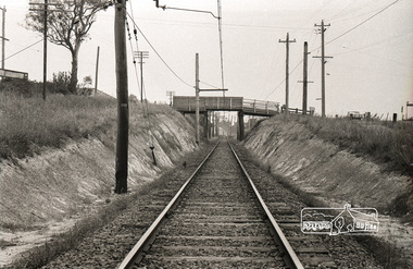 Photograph, Railway overpass on Sherbourne Road at junction of Para Road and Simms Road, Briar Hill, 3 November 1967, 3 Nov 1967
