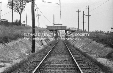 Photograph, Railway overpass on Sherbourne Road at junction of Para Road and Simms Road, Briar Hill, 3 November, 1967