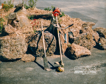 Photograph, Parks and Environment equipment, Shire of Eltham, c. Oct 1987, 1987