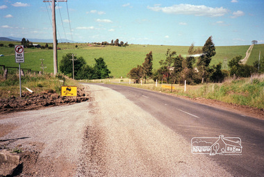 Photograph, Kangaroo Ground-St Andrews Road, Kangaroo Ground, c. October 1987, 1987