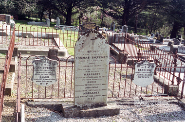 Photograph, Sweeney; Eltham cemetery, August 2007, 2007