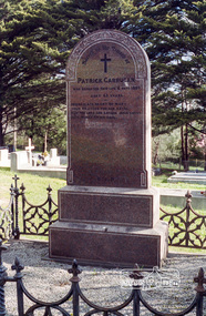 Photograph, Carrucan; Eltham cemetery, August 2007, 2007