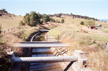 Photograph, Maroondah Aqueduct, Yarra Glen, 1991, 1991