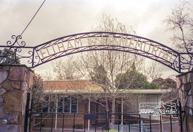 Photograph, Eltham War Memorial Gates, Main Road, Eltham, August 1996, 1996