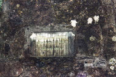 Photograph, Hume and Hovell Monument, Back Creek Road, old Back Creek school site, Back Creek, c.1998, 1998c