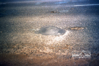Photograph, Kangaroo Ground-Warrandyte Road, Kangaroo Ground, c.1988, 1988c
