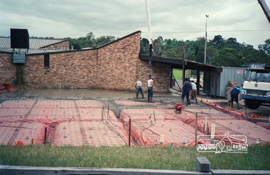 Photograph, Building construction works, Eltham Lower Park, c.Oct 1987, 1987c