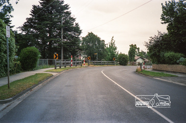 Photograph, Mountain View Road, Briar Hill