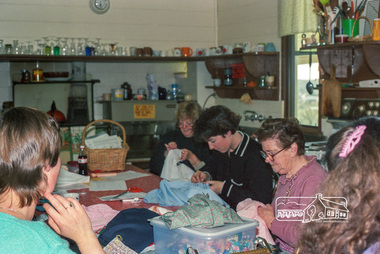 Photograph, Pottery Class, Eltham Living and Learning Centre, October 1988, 1988