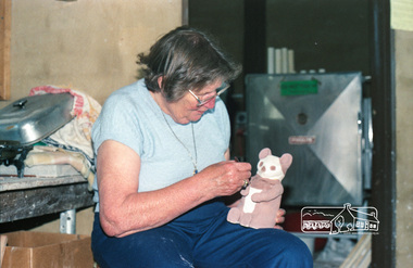 Photograph, Pottery Class, Eltham Living and Learning Centre, October 1988, 1988
