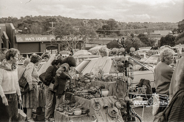 Photograph, Pottery Stall, Eltham Market, Carpark, Commercial Place, Eltham, October 1988, 1988