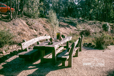 Photograph, Jack Gittins (W.J. Gittins & Associates), Neil Douglas' property at Bend of Islands, 1980s, 1980s