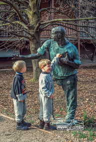 Photograph, Fred Mitchell, Alan Marshall by Marcus Skipper (1995) outside Eltham Library, Panther Place, 1996, 1996
