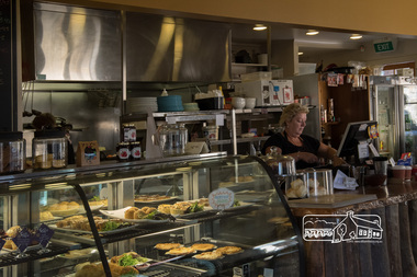 Photograph, Fred Mitchell, Post Office Cafe, 794 Heidelberg-Kinglake Road, Hurstbridge, 18 April 2017, 18/04/2017