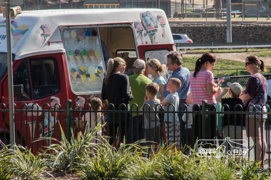 Photograph, Fred Mitchell, Children queue up for ice cream from Mr Whippy van at Eltham North, 2 October 2017, 02/10/2017