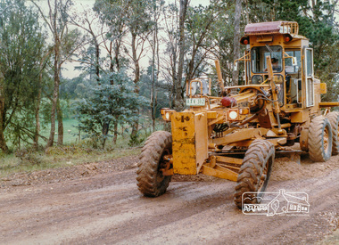 Photograph, Road Grading, Eltham Shire Council, c. Oct 1987, 1987