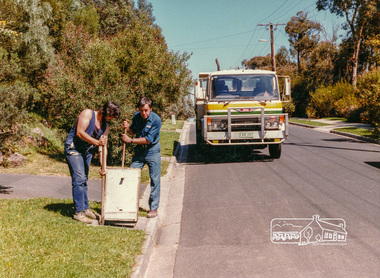 Photograph, Stormwater Maintenance, Eltham Shire Council, c. Oct 1987, 1987