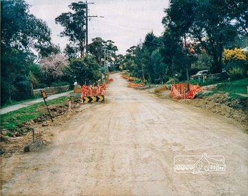 Photograph, Gladstone Road, Briar Hill during construction, c. Oct 1987, 1987