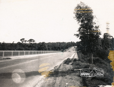 Photograph, Fitzsimons Lane Bridge over Yarra River between Eltham and Templestowe, c.1966, 1966c