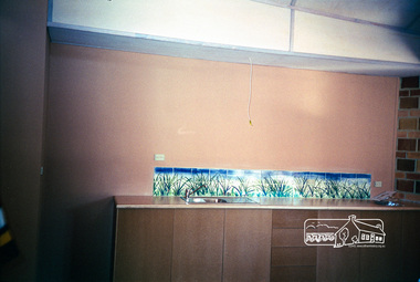 Photograph, Linda McConnell, Construction of Eltham Library; fitting out stage, April 1994