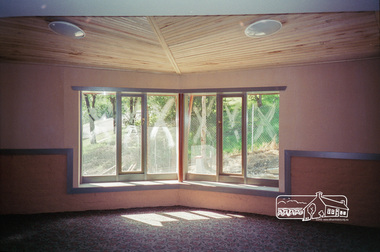 Photograph, Linda McConnell, Construction of Eltham Library; fitting out stage, April 1994, 1994