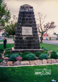 Photograph, Major Mitchell Monument, Nagambie, 9 October 1994, 09/10/1994