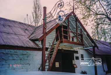 Photograph, Chateau Tahbilk Winery; 9 October 1994, 09/10/1994
