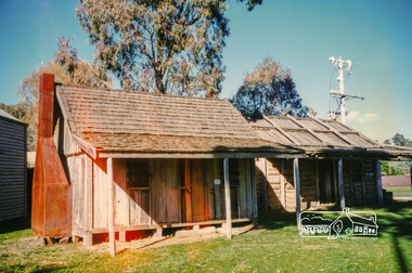 Photograph, Autumn Excursion, Hume and Hovell's 1824 expedition, 26 May 1996, 26/05/1996