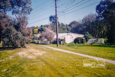 Photograph, Peter Bassett-Smith, Cottage, Main Road, Eltham, Eltham Mud Brick Heritage Excursion, 4 October 1998, 04/10/1998
