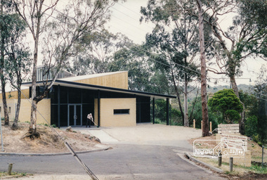 Photograph, Our Lady Help of Christians Catholic Church Eltham, January 2001, 2001