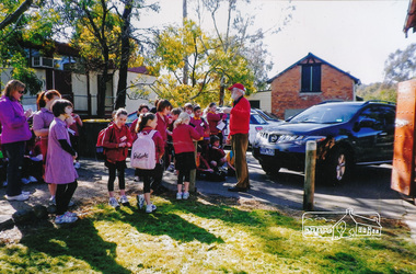 Photograph, Visit by students from Eltham Primary School to the Local History Centre, 728 Main Road, Eltham, 14 September 2010, 13/08/2010