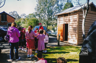 Photograph, Visit by students from Eltham Primary School to the Local History Centre, 728 Main Road, Eltham, 14 September 2010, 14/09/2010