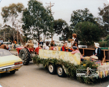 Photograph, Shire of Eltham Historical Society float, Eltham Festival Parade, 16 October 1982, 16/10/1982