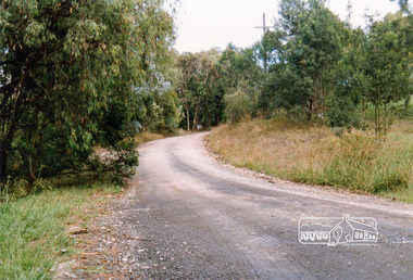 Photograph, Wombat Drive at intersection with Wombat Court, Eltham, 1991