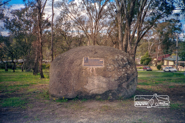 Photograph, Walter Withers Memorial Plaque, cnr Bible and Arthur Streets, Eltham designed by Joh Ebeli, c.October 1990, 1990