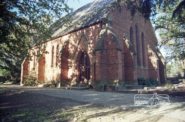 Photograph, Doug Orford, St Margaret's Anglican Church, Pitt Street, Eltham, 1985, 1985