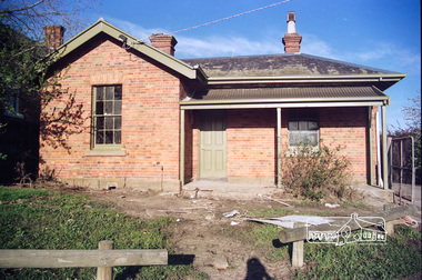 Photograph, Doug Orford, Former Police Residence, 728 Main Road, Eltham, 1985