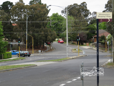 Photograph, Liz Pidgeon, Intersection of Grand Boulevard and Panorama Avenue with Main Road, Montmorency, 7 November 2017, 7 Nov 2017