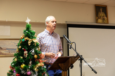 Photograph, Peter Pidgeon, Councillor and former Mayor, Peter Clarke; Eltham Community Town Hall Meeting, Eltham Senior Citizen's Centre, 9 December 2018, 9 Dec 2018