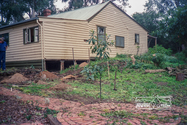 Photograph, Panton Hill Living and Learning Centre and adjacent Panton Hill Tennis Court, 22 September 1988, 1988