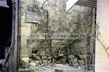Photograph, Barn Wall, Sweeney's Cottage, Sweeneys Lane, Eltham, c.1985