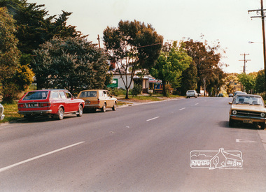 Photograph, Looking west near 942 Main Road, Hurstbridge, c. Oct 1987, 1987