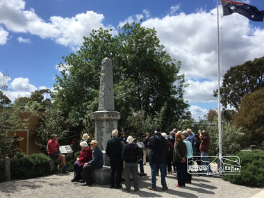 Photograph, Peter Pidgeon, Eltham War Memorial, 903-907 Main Road, Eltham, 4 November 2017, 4 Nov 2017