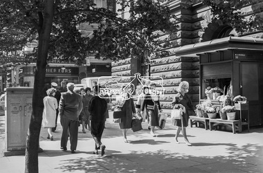Photograph, George Coop, A day in Melbourne, Swanston Street, November 1962, 1962