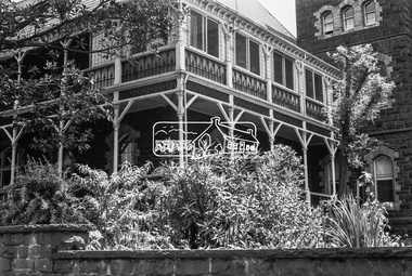 Photograph, George Coop, A day in Melbourne, corner of Cathedral Place and Lansdowne Street, November 1962
