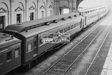 Photograph, George Coop, The Train of Knowledge, hauled by an X-class diesel locomotive, X48, Ballarat Railway Station, c.October 1982, 1982