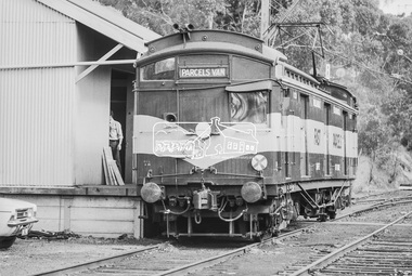 Photograph, George Coop, Single Motor Carriage Tait Parcels Van at Heidelberg Railway Station, 23 August 1983, 1983